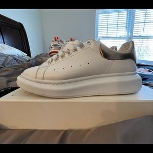 ALEXANDER MCQUEEN PLATFORM SHOES WHITE GOLD USED 9/10 Condition SIZE 11